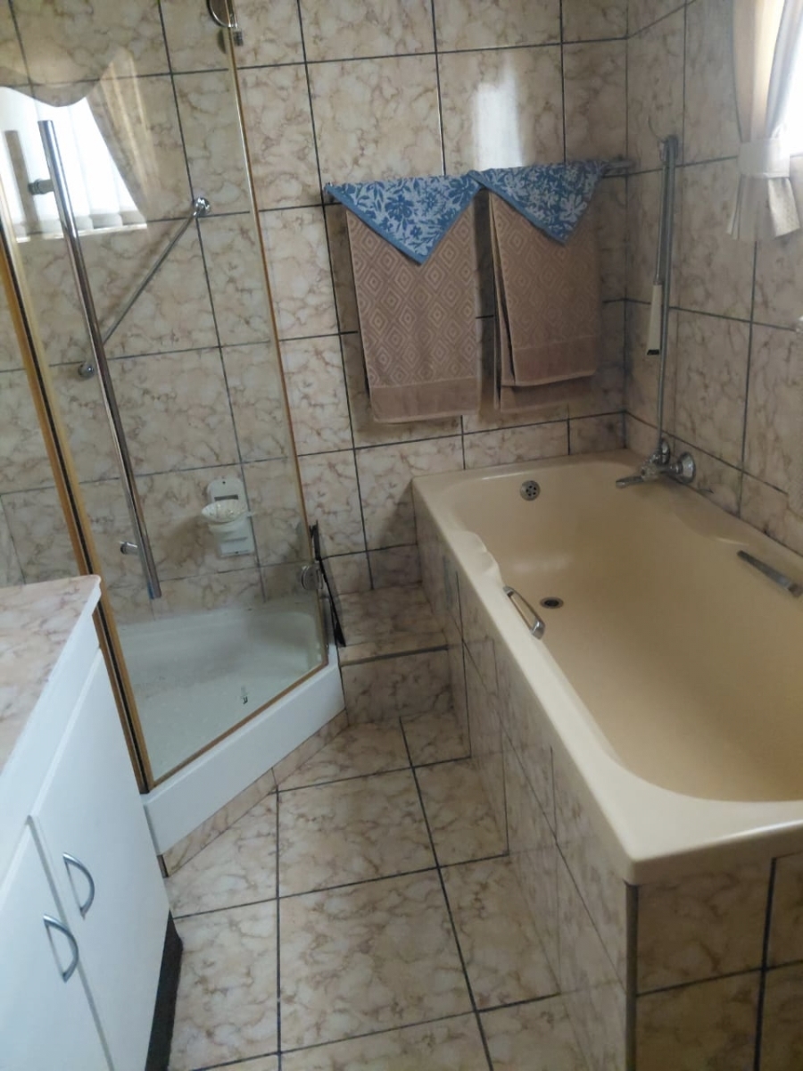 3 Bedroom Property for Sale in Oranjeville Free State